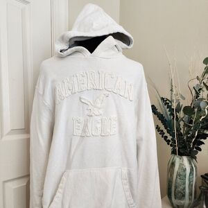 Men's American Eagle Distressed Hoodie - Size Medium